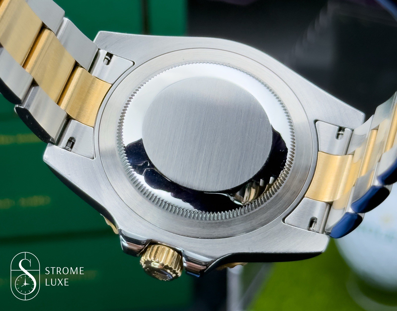 Rolex GMT Master II Two Tone Yellow Gold Oyster Green-Arrow 116713LN serviced - Image 13