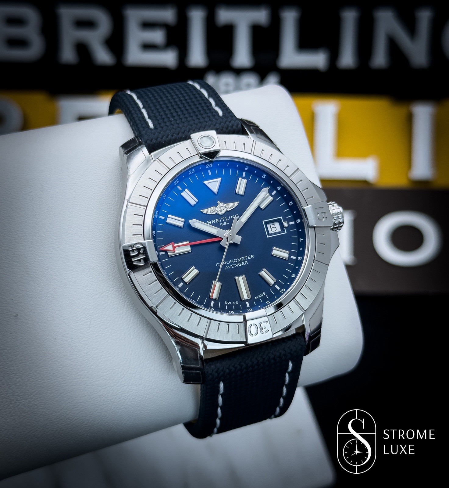 Breitling Avenger 45 GMT Blue Dial Box & Papers Warranty A32395/A32395101C1X2 - Image 2