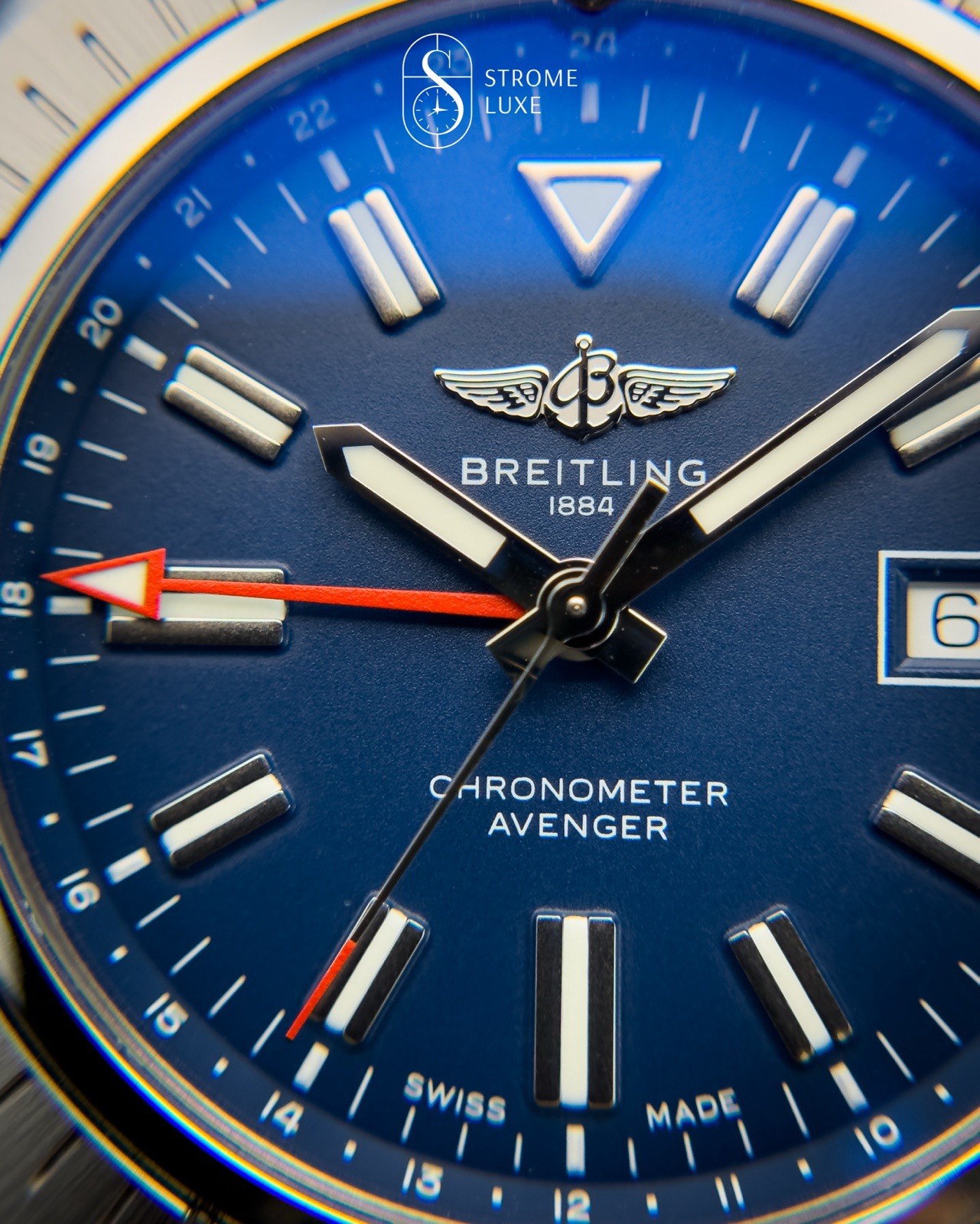 Breitling Avenger 45 GMT Blue Dial Box & Papers Warranty A32395/A32395101C1X2 - Image 5
